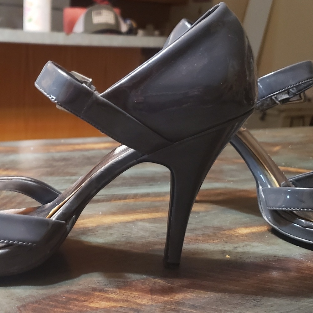 Steve madden Gray heels